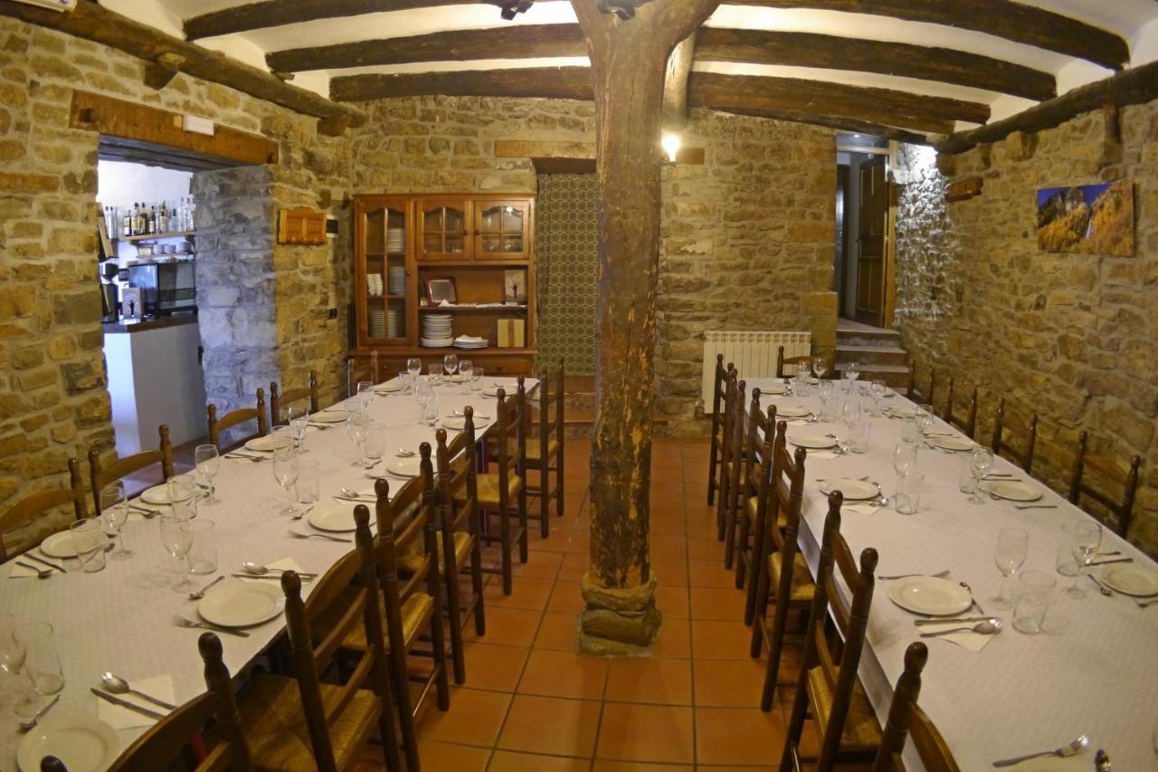 Albergue Restaurante De Artieda Esterno foto
