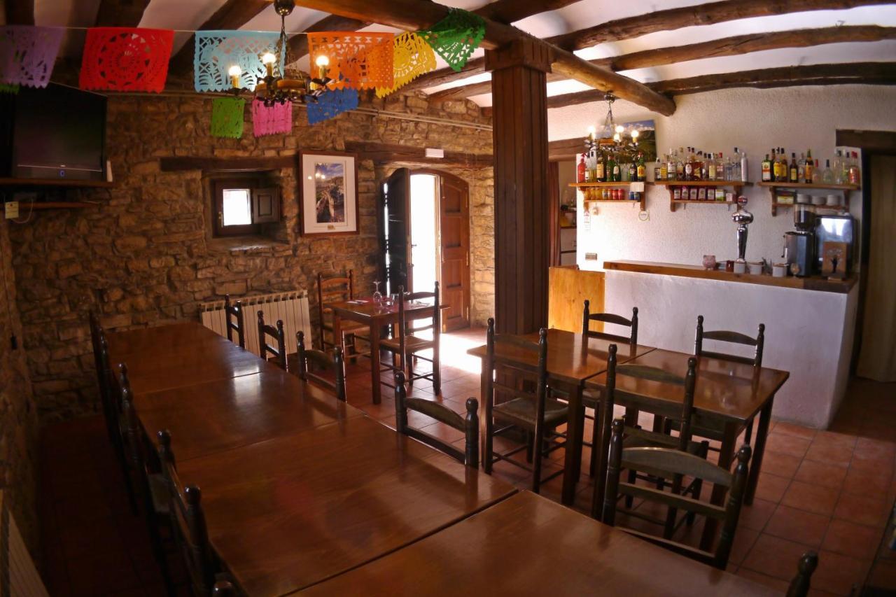 Albergue Restaurante De Artieda Esterno foto